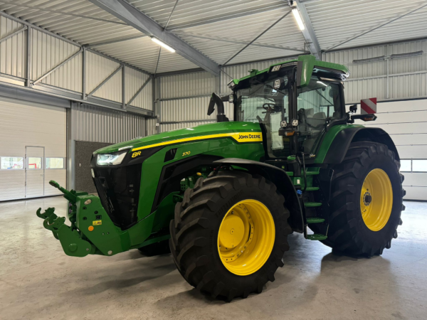 2022 John Deere 8R370 Signature Edition