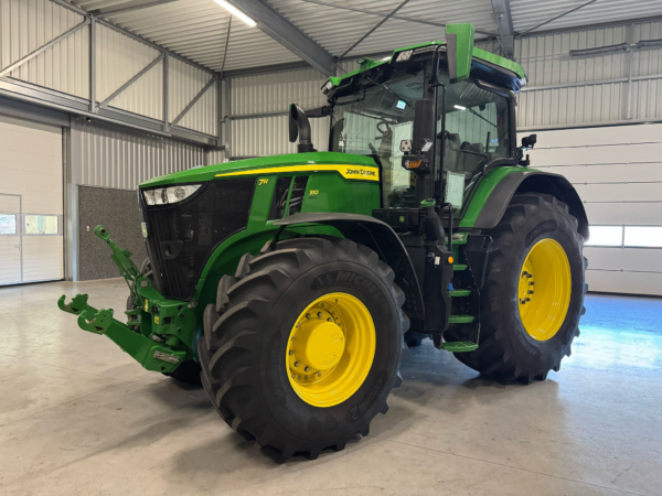 2022 John Deere 7R310 IVT