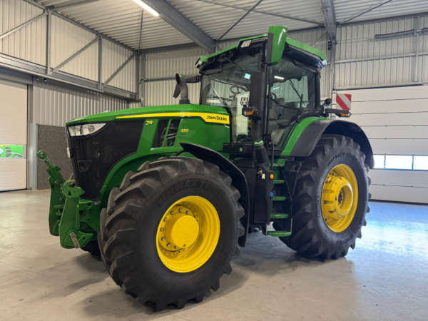 2021 John Deere 7R330