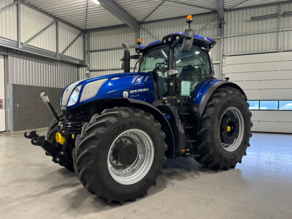 2023 New Holland T7.315 BluePower