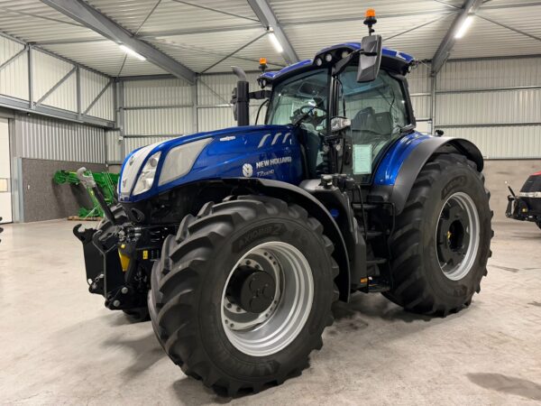 New Holland T7.315