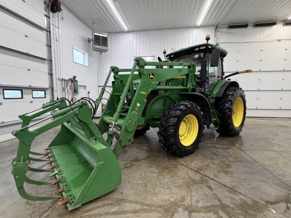John Deere 7210R